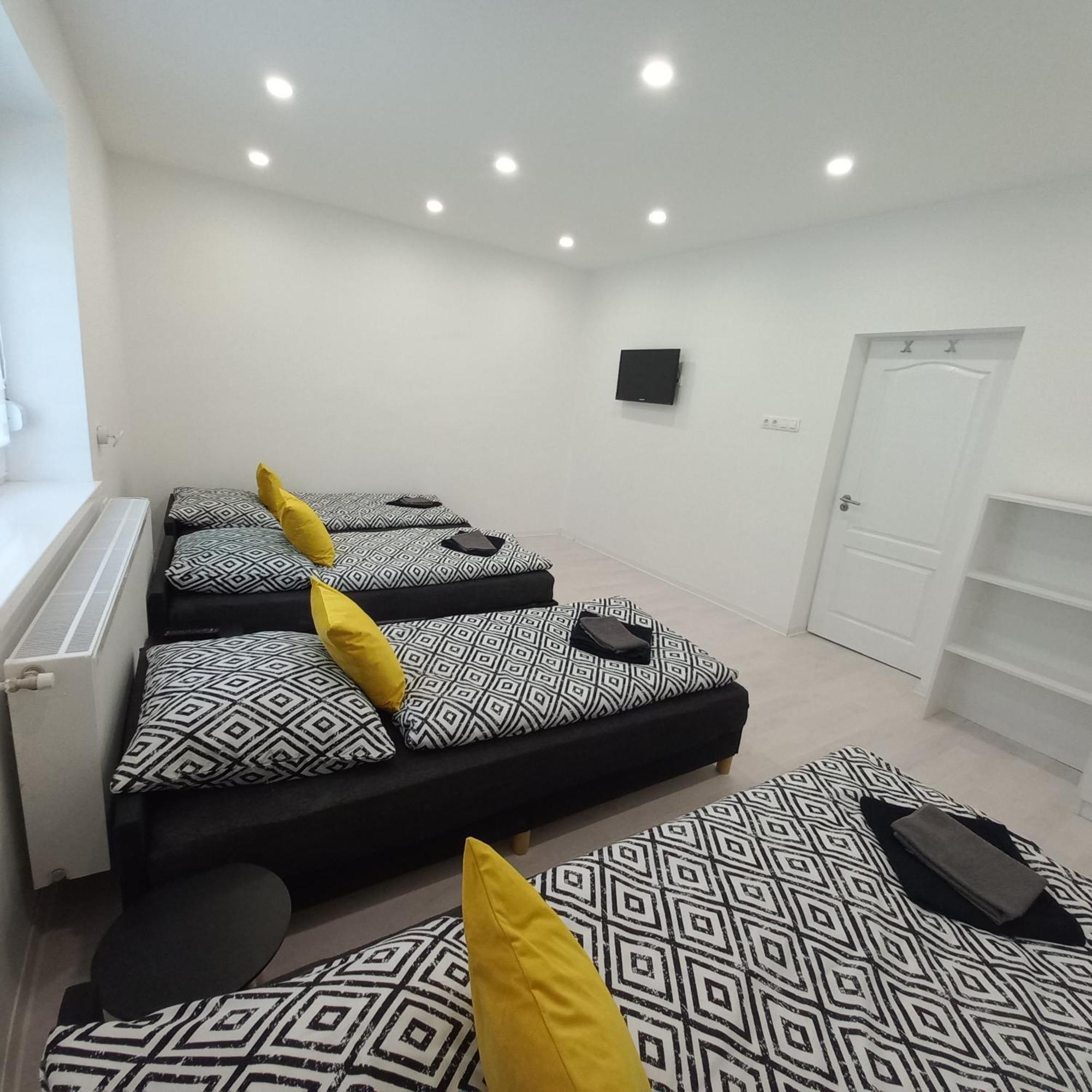 Stilus Apartman Vásárosnamény Zimmer foto